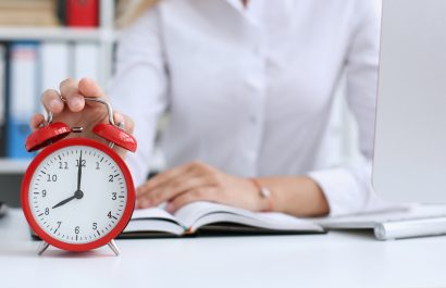 Welche maximale Arbeitszeit pro Tag/Woche steht im Gesetz?